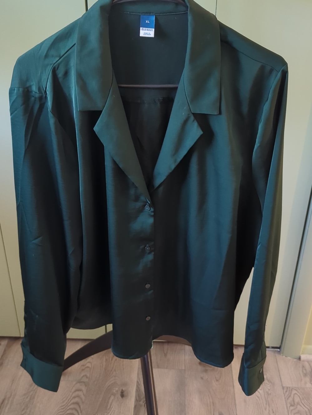 Old Navy Women's Deep Green Satin Button-Front Blouse